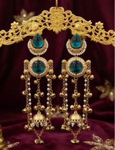 Pendientes de Lujo para Mujer, Diseño Indio Cachemirí, Chapados en Oro, Estilo Étnico Geométrico Tradicional, Largos, con Cristales y Pedrería, para Novia - Product Image 4