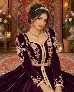 Caftán largo de terciopelo color ciruela Mishkat Couture con bordado a mano intrincado, lentejuelas decorativas, manga larga, cuello en V y dobladillo acampanado para mujeres musulmanas. - Product Image 1