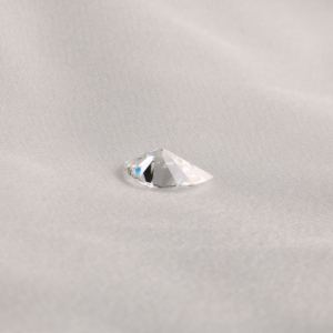 Pera certificada de 0.55 Ct E IF, ideal para artesanos de joyería de lujo - Product Image 2