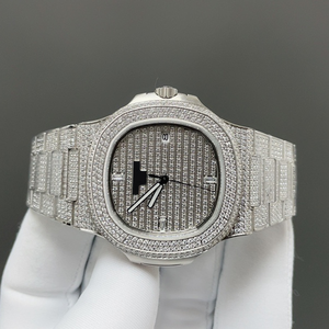 Reloj de Lujo con Incrustaciones de Moissanita, Tono Plateado, Esfera Completamente Adornada, Estilo Brazalete, Joyería Brillante para Hombre - Product Image 5