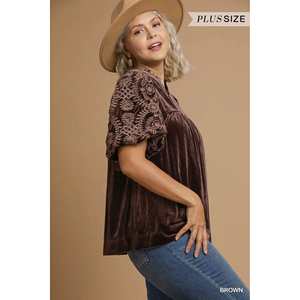 Blusa Marrón de Terciopelo para Mujer, Talla S, con Manga Bordada en Terciopelo - Product Image 4