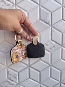 Latest Arrival Hand Tooled Leather Key Chain Cow Sun Flower Rectangular Style Key Earrings Hot Sale Light Weight Key <b>Rings</b> - Product Image 2