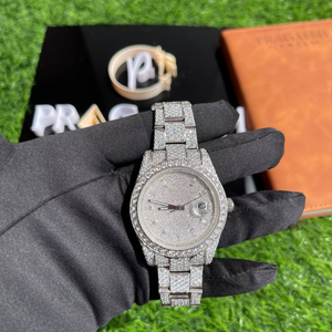 Reloj de cuarzo plateado de lujo con diamantes para hombre, correa de acero inoxidable estilo diamante, reloj de pulsera elegante. - Product Image 1