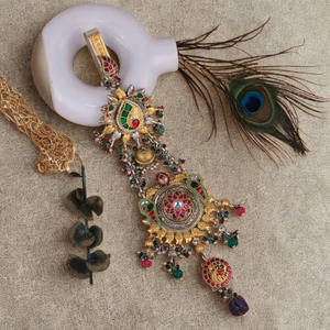 Indian Ethnic Maang Tikka / Brooch Handcrafted with Kundan & Meenakari Work - Product Image 3