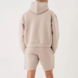 Ensemble sweat à capuche et short pour homme – Tenue de sport confortable pour la gym et les loisirs – Survêtement de fitness personnalisé - Product Image 6