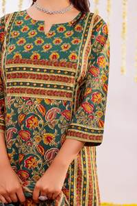 Ensemble Kurta en coton Mal à imprimé floral traditionnel – Broderie artisanale avec pantalon et dupatta assortis - Product Image 5