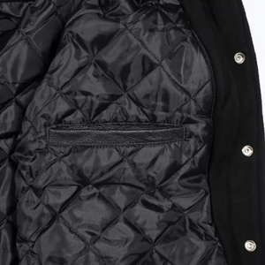 Veste de baseball pour homme avec logo personnalisé, en polyester satiné, boutonnée avec poches latérales, veste de baseball pour homme - Product Image 6