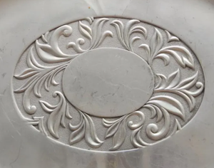 Bandeja de Servir Circular de Aluminio Hecha a Mano con Asa para Uso en Hoteles y Hogares, Centro de Mesa Decorativo - Product Image 5
