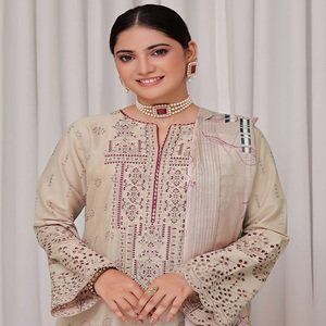 Women's Heavy Embroidered Three Piece Saari Salwar Kameez <b>Dress</b> Indian & <b>Pakistani</b> Style on Sale for <b>Eid</b> - Product Image 5