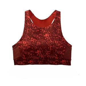 เสื้อชั้นในกีฬาผู้หญิงสีแดงลายพิมพ์ ทรง Racerback รองรับปานกลาง คอกลม ระบายอากาศได้ดี เหมาะสำหรับออกกำลังกาย ผลิตจากผ้าสแปนเด็กซ์และโพลีเอสเตอร์ ดีไซน์ลายพิมพ์ - Product Image 4