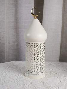 Lanterne décorative marocaine blanche en fer forgé avec LED, style bougeoir creux, pour la maison, la chambre et le salon - Product Image 2