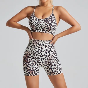 Conjunto de Yoga con Estampado de Leopardo para Mujer, al por Mayor y Personalizado, Leggings Deportivos y Ropa Deportiva Sexy con Estampado de Guepardo - Product Image 2