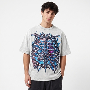 Camiseta Moderna para Hombre, Talla Grande, con Diseño Gráfico de Esqueleto Anatómico, Llamas Azules y Mangas Cortas - Product Image 1