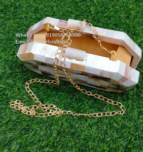 Bolso de mano hecho a mano y vintage de metal de nácar, bolso de mano de fiesta de artesanía RF a precio mayorista - Product Image 1