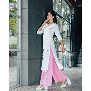 Traje de Rayón Blanco Transpirable Bordado a Mano con Tela Crepé Talla XS para Mujer - Product Image 1