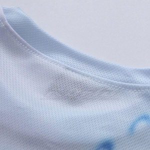 T-shirts personnalisés pour hommes, vêtements de sport légers et performants pour la course, l'exercice et le quotidien. - Product Image 4