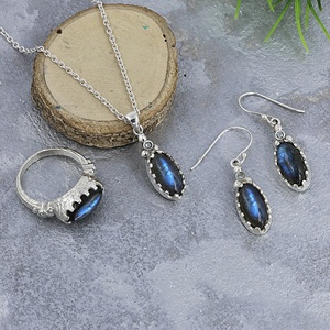 Collier pendentif en argent sterling 925 avec pierre précieuse ovale en labradorite bleue naturelle, bijoux artisanaux faits à la main pour femmes - Product Image 6