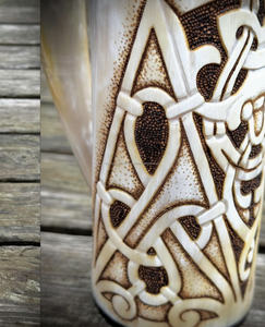 Jarras de cuerno nórdico y tazas para beber, artesanías naturales pulidas para servir cerveza, vino, té, café o leche - Product Image 2