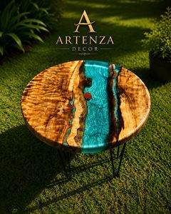 Table à manger ronde en résine et bois, faite à la main, bord naturel, design moderne style rivière, pour hôtel et maison, Artenza Decor, provenance Uttar Pradesh - Product Image 1