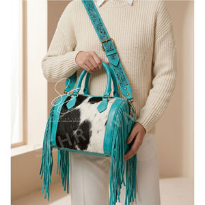 Sac de voyage mini en cuir de vachette à poils, sac à main à franges en cuir turquoise, sac à main Speedy en cuir de vachette style western pour femme - Product Image 3