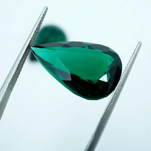 HAYAAT GEMS - Gemas de Esmeralda Verde Cultivadas en Laboratorio, Corte en Forma de Pera Facetado, 22.70 Quilates, Par, Cambio de Color, para la Elaboración de Joyas - Product Image 2
