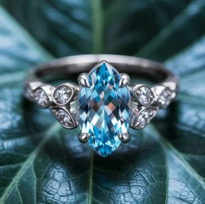 Anillo de Topacio Azul Corte Marquesa en Plata de Ley 925 Chapado en Oro, Anillo de Lujo con Piedra Preciosa para Mujer, Regalo de Boda o Compromiso - Product Image 3