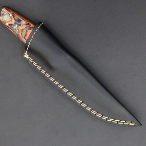 Cuchillos de caza con hoja curva para desollar y mango antideslizante para un procesamiento limpio durante largas excursiones al aire libre - Product Image 3