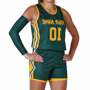 Ensemble d'uniformes de basketball personnalisés pour femmes, vert et or, maillot et short sublimés, respirant, séchage rapide, tenue d'équipe pour entraînement et match - Product Image 3