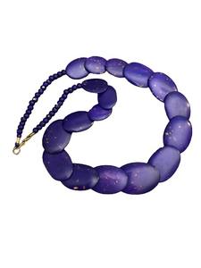 NUEVO Collar de resina con colgante de forma vintage, accesorio para mujer - Product Image 2