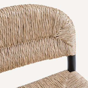 Chaise de salle à manger en rotin éco-responsable faite à la main, structure en osier naturel, dossier en canne, design avec pieds noirs - Product Image 4