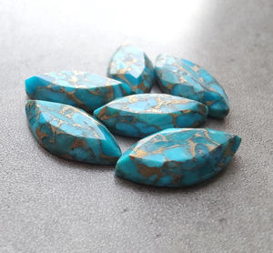 พลอยเทอร์ควอยซ์สีน้ำเงินแท้ทรงมาร์คีส์เจียระไนแบบเฟสเซต – พลอยเม็ดเดี่ยวสำหรับทำแหวนและเครื่องประดับ - Product Image 3