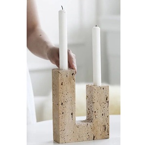 Support à bougies double en métal doré de luxe en forme de U avec base ronde en marbre, support à bougies coniques moderne, accent décoratif de table pour la maison - Product Image 6