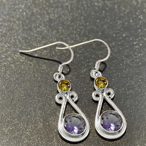 พลอยอะเมทิสต์ธรรมชาติอัญมณีซิทรีน925ต่างหูห้อยเงินสเตอร์ลิงสำหรับผู้หญิงเครื่องประดับแฮนด์เมดราคาขายส่งผู้ส่งออก - Product Image 3