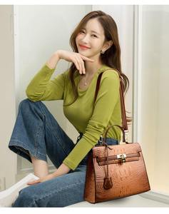 Wholesale Alligator Pattern Luxury Women's Handbag Bags Stylish <b>Tote</b> Purses Single Strap Chain Decoration <b>Zip</b> Closure Water - Product Image 6