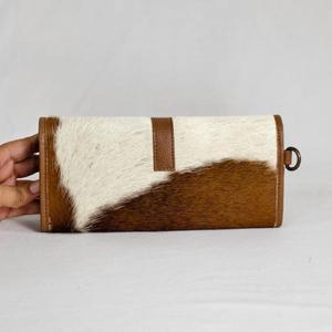 Portefeuille court pour femme en cuir véritable fait main avec boucle à motif de peau de vache, style vintage, pour usage quotidien - Product Image 2