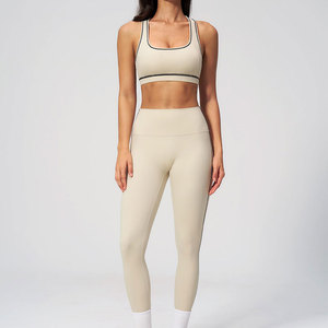 Ensemble de yoga athlétique pour femmes, deux pièces, en tissu respirant et léger, écologique, pour le sport et le fitness - Product Image 1