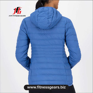 Women <b>Quilted</b> Jacket Full Sleeve Hooded Winter Solid Color Polyester <b>Wadding</b> Zipper Closure - Product Image 3