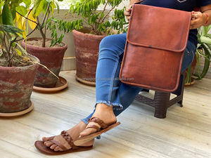 กระเป๋าหนังแพะแท้แฮนด์เมดกระเป๋าสะพายไหล่ทรงคนส่งเอกสาร - Product Image 5