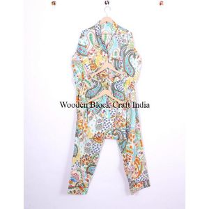 Conjunto de pijama de algodón ligero estampado a mano para mujer, tela suave y transpirable, ideal para relajarse, dormir y uso casual. - Product Image 5