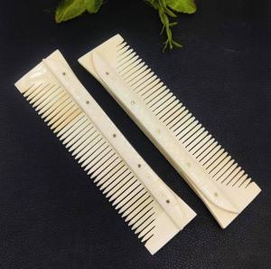 Peines de Pelo de Animales Vikingos de la Mejor Calidad, Ecológicos, con Funda de Hueso de Búfalo Tallado, Múltiples Diseños, Creaciones Naturales de la India - Product Image 3