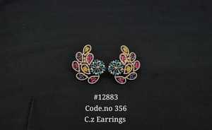 Pendientes de Aro con Circonita Cúbica Colorida en Forma de Flor, Aleación CaretTone, Joyería Geométrica para Bodas y Fiestas - Product Image 3