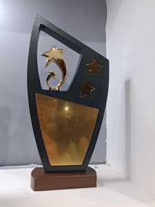 Wholesale Wooden <b>Trophy</b> Manufacturer Offering Customized Designs and Bulk Supply Services - Product Image 2