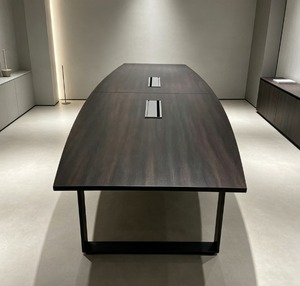 Mesa de Conferencia Rectangular Minimalista con Chapa de Madera y Patas Metálicas para 10 Personas, Muebles de Oficina de Uso Comercial, Diseño Estable - Product Image 1
