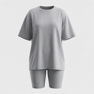 Ensemble décontracté 2 pièces pour femme : T-shirt gris uni à manches courtes en maille et short au-dessus du genou, coupe ample et respirante, idéal printemps-été - Product Image 1