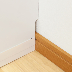 Librería Moderna de Madera Blanca de 4 Niveles con Panel Trasero y Estantes Ajustables, Mueble Independiente para Oficina en Casa, Sala de Estar, Estilo Minimalista - Product Image 5