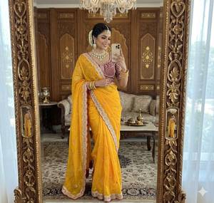 Sari en soie premium avec magnifique broderie multisequencée sur toute la bordure du sari, inspiré des Sabyasachi de luxe - Product Image 2