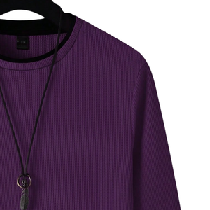 เสื้อเชิ้ตแขนยาวผ้าวาฟเฟิลสำหรับผู้ชาย สีม่วงล้วน คอกลม สวมใส่สบาย เนื้อผ้านุ่ม ทรงมาตรฐาน เหมาะสำหรับใส่ในชีวิตประจำวัน - Product Image 4