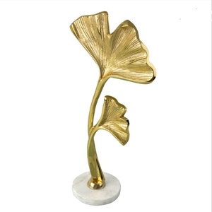 Escultura de Hojas Metálicas de Diseño Elegante, Estilo Art Deco, Base de Mármol, Baño de Oro, Hecha a Mano, Decoración de Varias Piezas, Superventas - Product Image 1