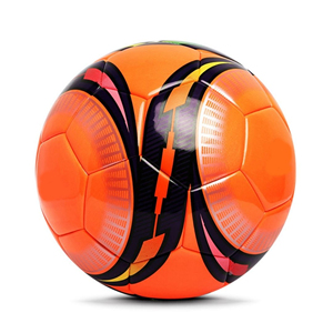 Ballon de football léger en caoutchouc noir avec bandes orange, gonflable pour toutes les saisons - Product Image 6