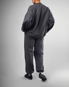 Conjunto de Sudadera y Pantalones Deportivos de Algodón 100% para Mujer, Hombros Caídos, Tallas Grandes, con Logotipo Personalizado, Precio Bajo, Venta al Por Mayor - Product Image 2